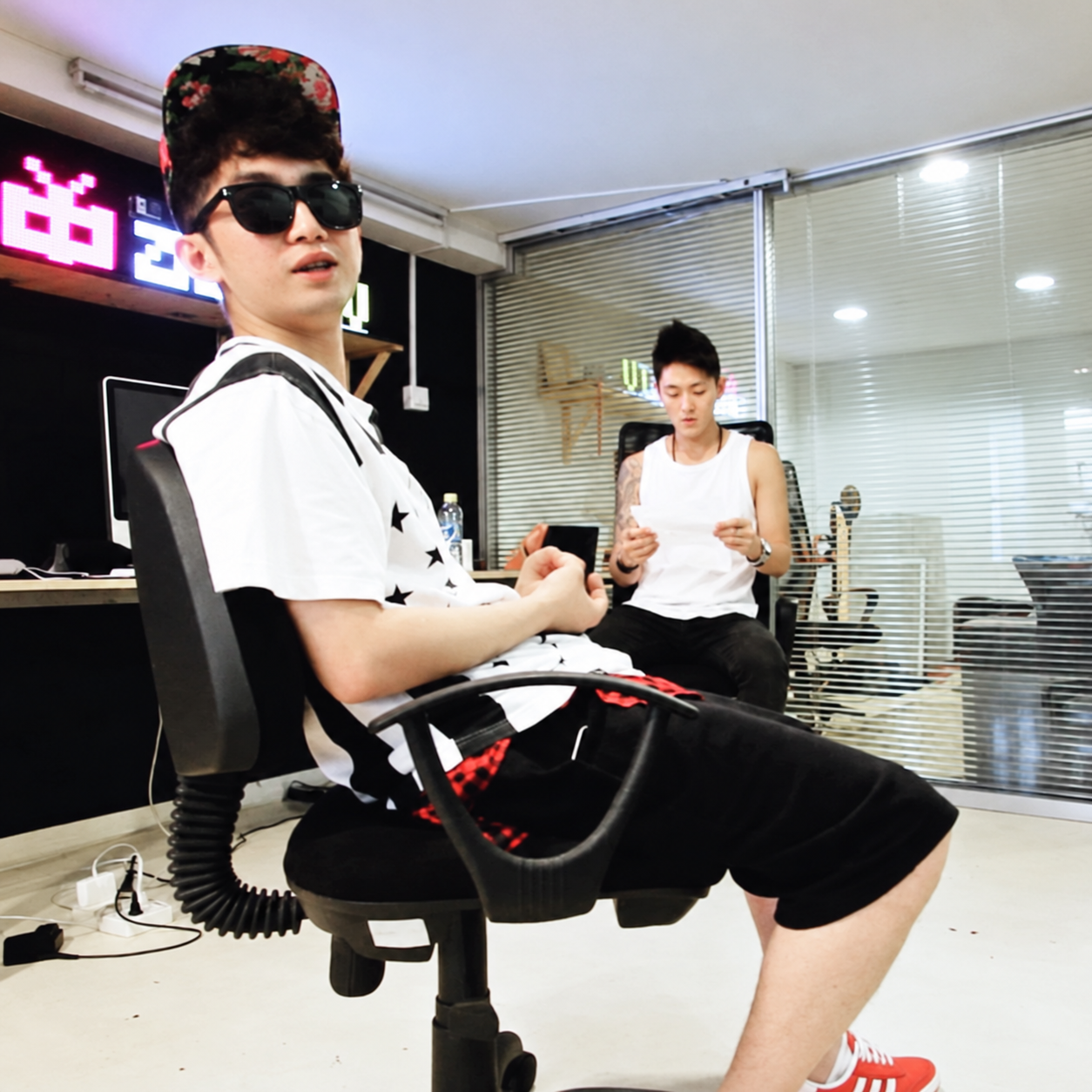 Stanley Yang seated in the Zhong.TV studio